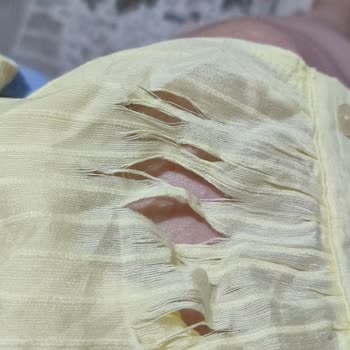 Aldığım Gömleğin Kolu Ütü Sırasında Yandı, Mağduriyetimin Giderilmesini İstiyorum