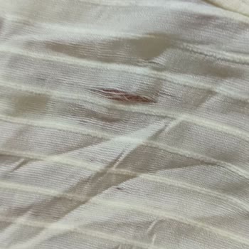 Aldığım Gömleğin Kolu Ütü Sırasında Yandı, Mağduriyetimin Giderilmesini İstiyorum