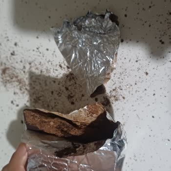 Aldığım Buono Çikolatanın Yarısı Eksikti Ve İçinden Toz Çıktı