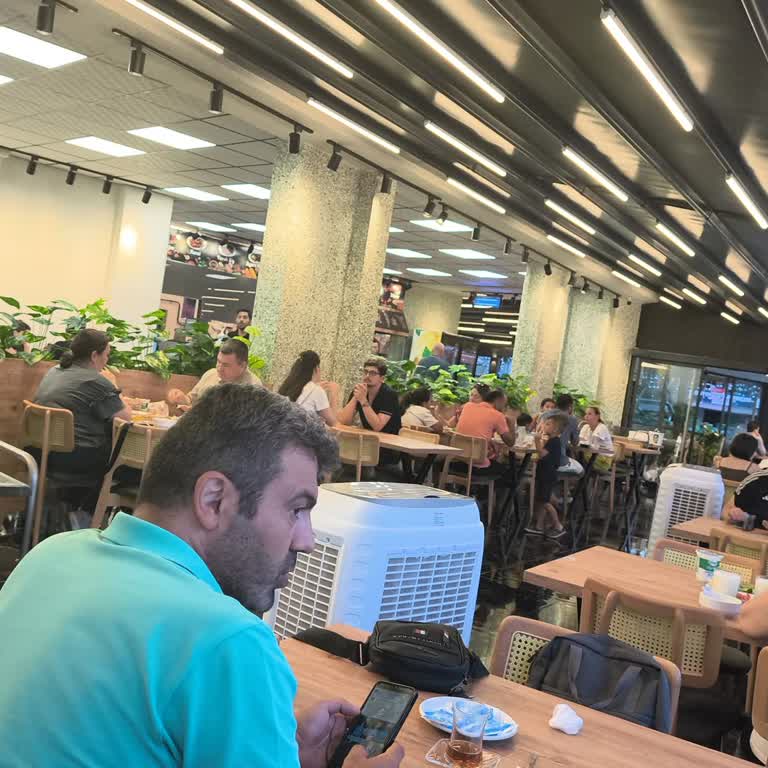 Aspava Lokantasında Kötü Yemek Ve Hizmet Deneyimi