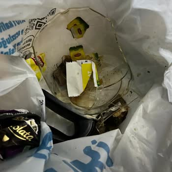 Sinbo Çaydanlık Kulpunun Kırılması Sonucu Yanık Yaşadım