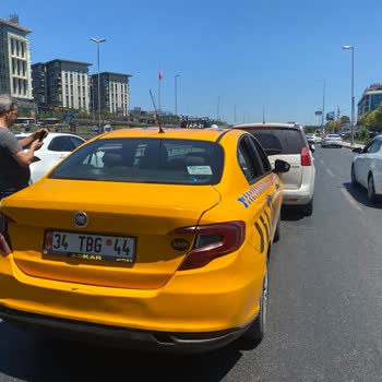 Uber Sürücüsünün Kazadan Sonra Kaçması Ve Tutanak Tutmaması