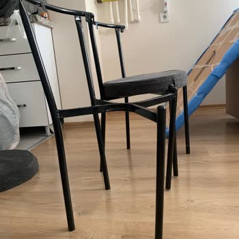 Sandalyelerde Ciddi Kalite Sorunu Ve Özensiz İşçilik