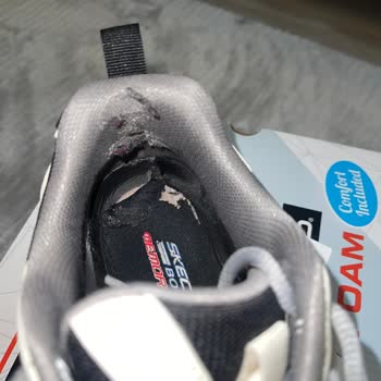 Intersport 3 Ayda Yırtılan Skechers Ayakkabıma İnceleme Reddi