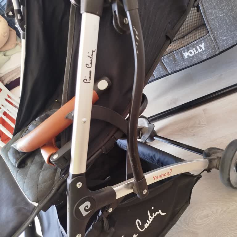 Pierre Cardin Çocuk Bebek Arabasının Ön Barı Kısa Sürede Kırıldı, Garanti Ücreti Talep Edildi