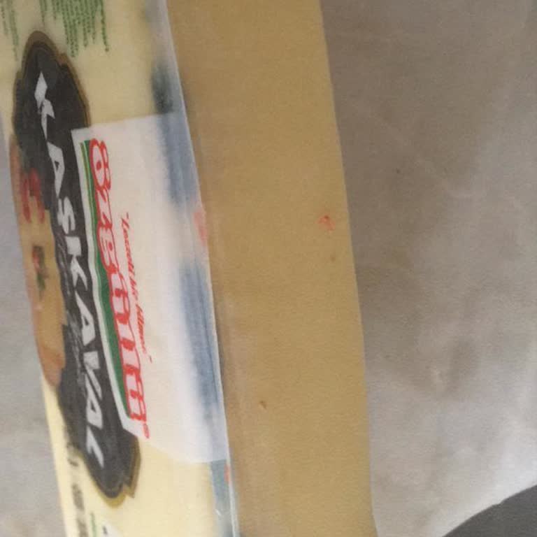 Küflü Kaşar Satışı Ve Ürün İadesinde Mağduriyet