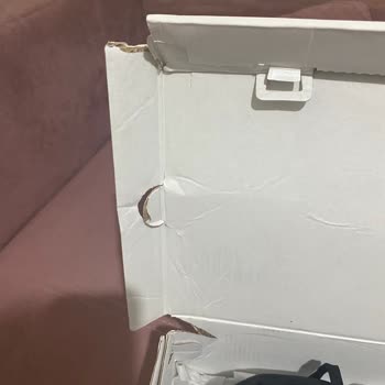 Boyner Yüksek Fiyatlı Ürünler Hasarlı Ve Özensiz Paketlendi