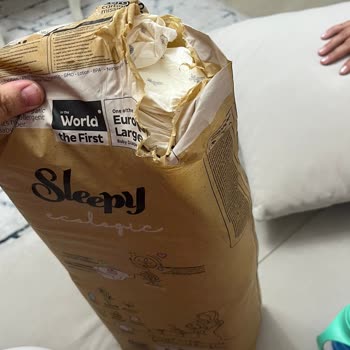 Aldığım Bebek Bezi Paketinden Böcek Çıkması Ve İade Sorunu