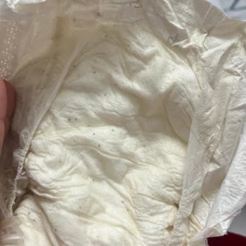 Aldığım Bebek Bezi Paketinden Böcek Çıkması Ve İade Sorunu