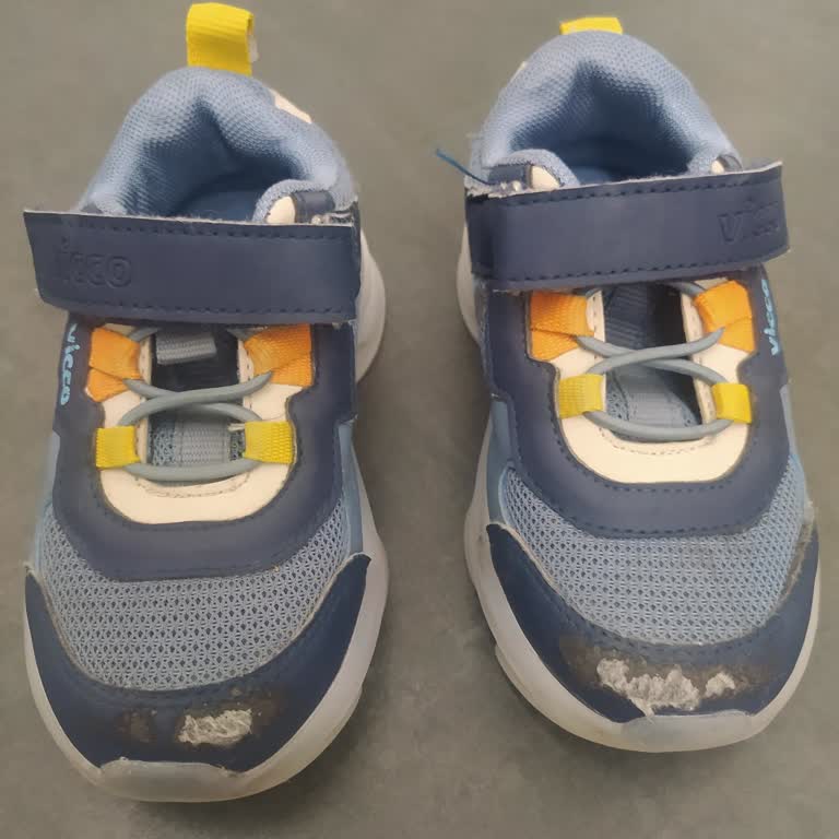 2 Günde Soyulan Çocuk Ayakkabısına Kullanıcı Hatası Denmesi Şaşkınlığı