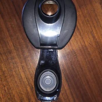 Alınan Ürünün Kapağı Kırıldı, Yedek Parça Ve Müşteri Hizmetlerine Ulaşılamıyor