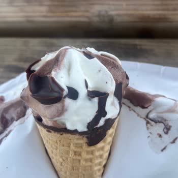 A101'den Aldığım Dondurmadan Kıl Çıktı, Mağduriyetimin Giderilmesini İstiyorum