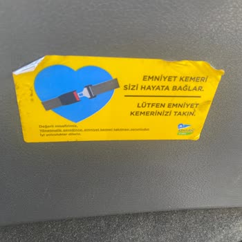 Otobüs Yolculuğunda Bozuk Emniyet Kemeri Nedeniyle Güvenlik Endişesi