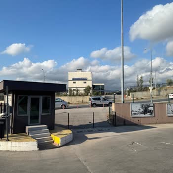 Otobüs Gecikmesi Ve İlgisiz Müşteri Hizmetleri Nedeniyle Mağduriyet