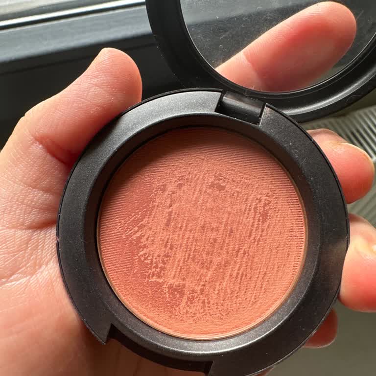 Mac Cosmetics Allıkta Taşlaşma Sorunu ve Yetersiz Müşteri Hizmeti