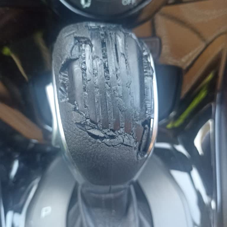 Ford Fiesta Vites Kolu Parçası Bulunamıyor, Müşteri Mağdur Ediliyor