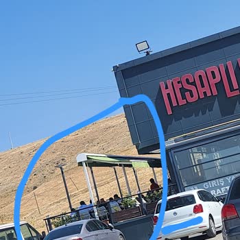 Köfteci Yusuf'ta Açık Alanda Küçük Köpekle Oturmaya İzin Verilmedi