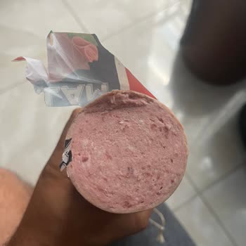 Aldığım Dana Salamın Görünümü Ve Tadı Kötüydü, Mağdur Oldum