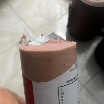 Aldığım Dana Salamın Görünümü Ve Tadı Kötüydü, Mağdur Oldum