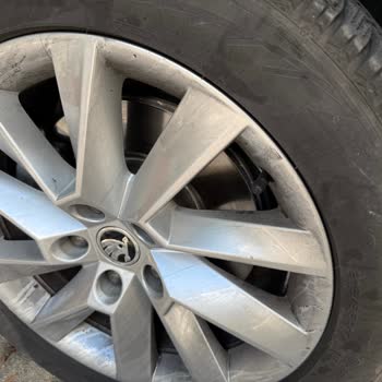 Antalya Vavacars'ta Kirli Araç Teslimatı Hayal Kırıklığı Yarattı