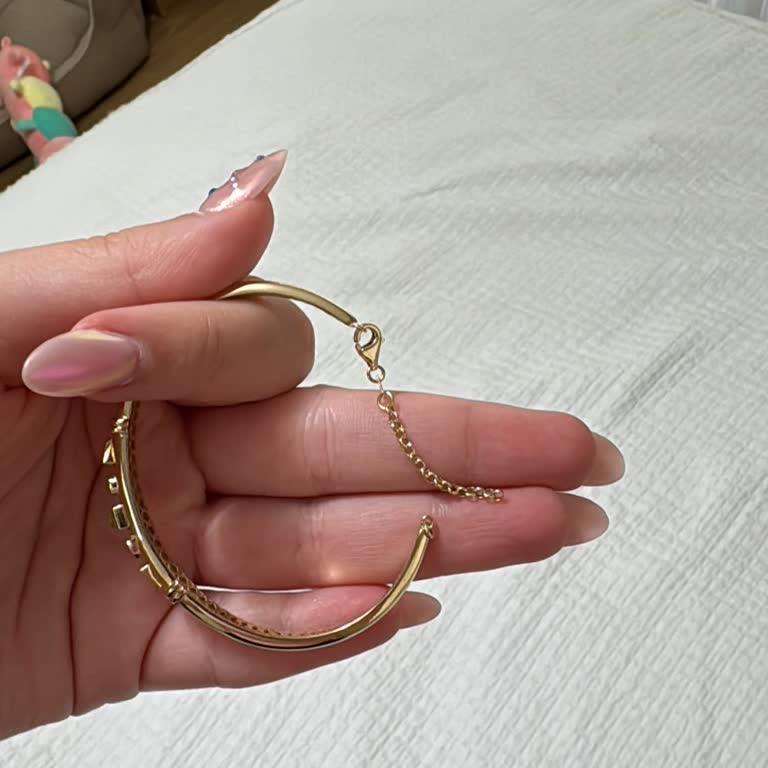 Satın Aldığım Bileklik 3 Gün İçinde Kırıldı, Tamir Süresi Çok Uzun