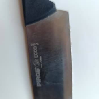 Pirge Şef Bıçağında Kısa Sürede Paslanma Sorunu