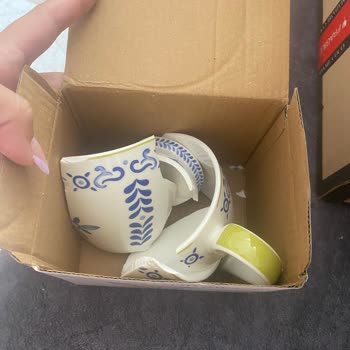 Kırık Ürün Gönderdiler Ne İade Ne Değişim Yapıyorlar