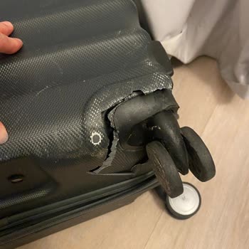 Pegasus Barcelona Uçuşunda Valizim Kırık Geldi, Zararım Karşılanmadı