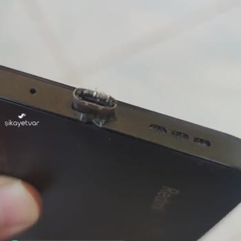 Redmi 13c Şarj Cihazı Telefona Yapıştı
