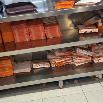 Popeyes Çayırova Şubesinde Hijyen Ve Servis Sorunu
