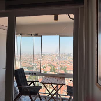 Yanlış Keşif Ve Servis Nedeniyle Camımız Kırıldı, Klima Hala Kurulmadı