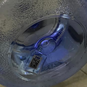 Erikli Su Siparişimde Farklı Şişeler Ve Ulaşılmaz Müşteri Hizmetleri