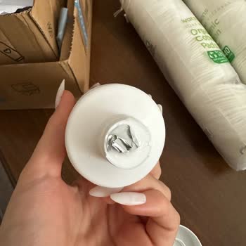 Atelier Rebul'dan Aldığım Ürün Ezilmiş Ve Koruma Bandı Açık Geldi