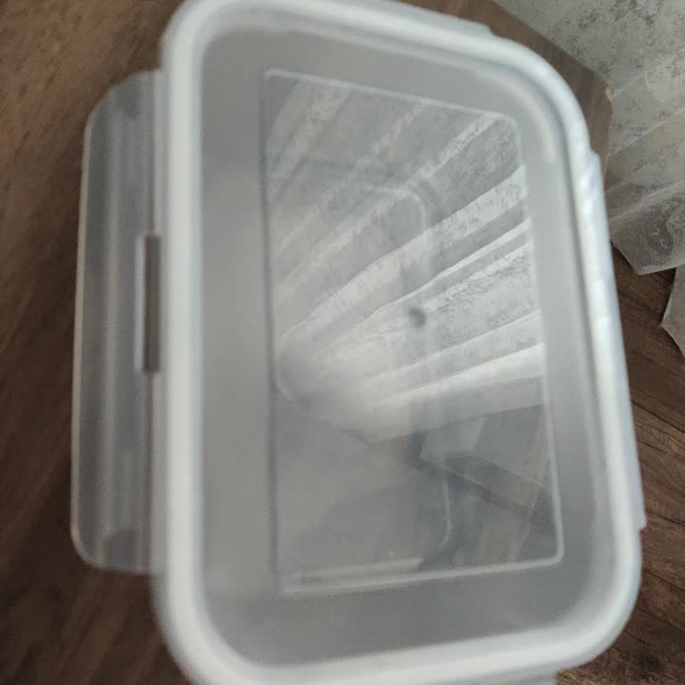 Lav Saklama Kaplarının Kapakları Kısa Sürede Bozuldu