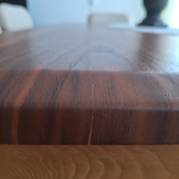 Sürekli Arızalı Sandalye Ve Farklı Renk Sorunu Yaşıyorum