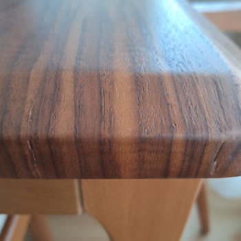 Sürekli Arızalı Sandalye Ve Farklı Renk Sorunu Yaşıyorum