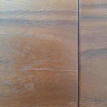 Sürekli Arızalı Sandalye Ve Farklı Renk Sorunu Yaşıyorum