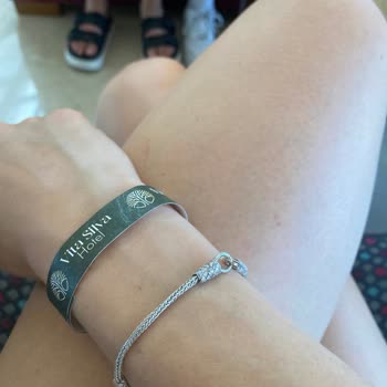 Rezervasyon Sorunu Nedeniyle Resepsiyonda Bekletildik