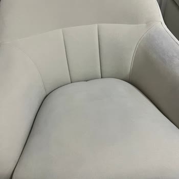 Leke Tutmayan Koltuk Kumaşı Lekeleniyor, Müşteri Hizmetleri Çözüm Sunmuyor