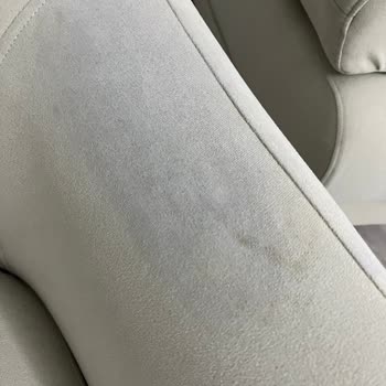 Leke Tutmayan Koltuk Kumaşı Lekeleniyor, Müşteri Hizmetleri Çözüm Sunmuyor