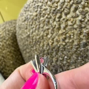 Atasay Kuyumculuk Sertifikalı Taşta Beklenmeyen Hayal Kırıklığı ve İlgisiz Mağaza Deneyimi