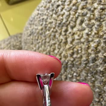 Atasay Kuyumculuk Sertifikalı Taşta Beklenmeyen Hayal Kırıklığı ve İlgisiz Mağaza Deneyimi