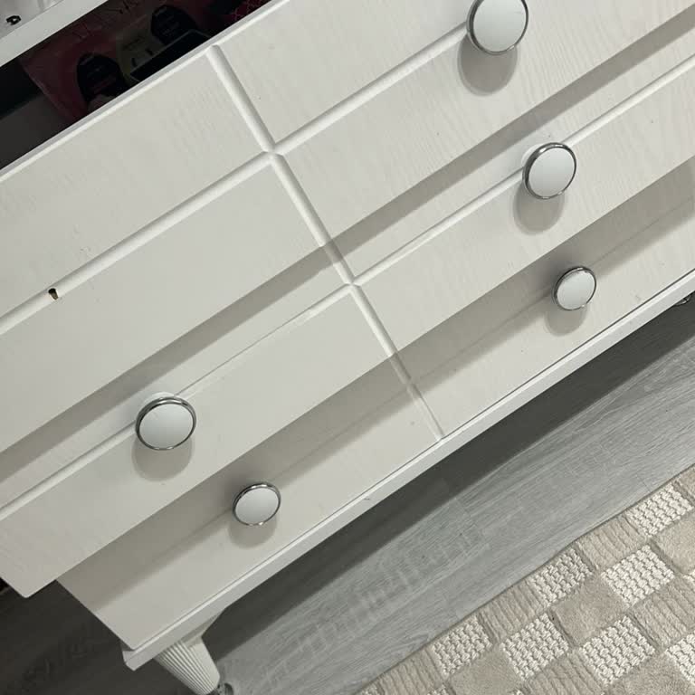 Yatak Odası Setinde Kırılan Ayna Ve Olumsuz Müşteri Hizmeti Deneyimi