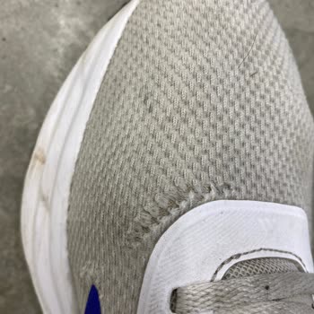 Yeni Alınan Ayakkabının Sünger Dikişleri Kısa Sürede Açıldı