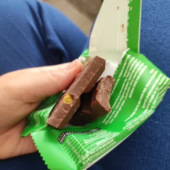 Kahve Dünyası Tambol Çikolatada Az Antep Fıstığı Büyük Hayal Kırıklığı