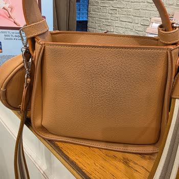 Elle Çantam 2 Ayda Karardı Saçma Önerilerle Geçiştirildim