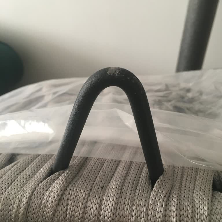 Ağır Kokulu Defolu Salıncak Ve Yetersiz Müşteri Hizmeti Deneyimi