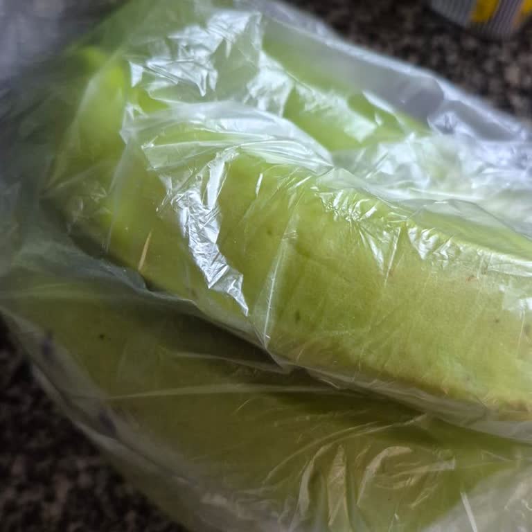 Sanal Marketten Tekrar Tekrar Yeşil Muz Gönderilmesi Ve Olgun Muz Talebi