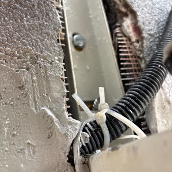 Montaj Hataları Ve Eksik Parça Nedeniyle Klimadan Uğultu Sesi