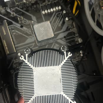 Bakım İçin Götürdüğüm Bilgisayarıma Hiçbir İşlem Yapılmadan Geri Verildi